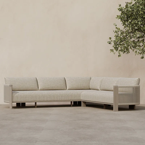 Ensemble de canapé d'extérieur en teck de luxe en forme de L avec coussins crème, fauteuils en corde tressée et table basse ovale pour hôtel et complexe hôtelier - Product Image 4