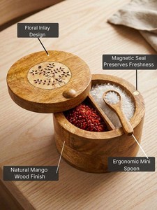 Pot à sel et poivre en bois avec cuillère, design minimaliste fait main pour la table et la maison - Product Image 4