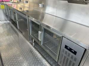 Nuevo remolque expendedor para el transporte de bebidas, cócteles, comida, remolque Airstream, camión de cerveza y comida en venta. - Product Image 6