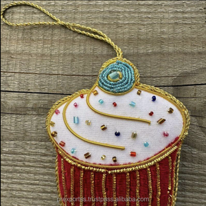 Ornement de sapin de Noël fait main en alliage brodé et perlé, décoration suspendue Fleur de Lys, fil Zari, pour les fêtes chrétiennes - Product Image 6