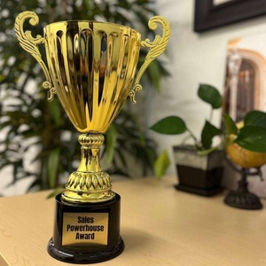 Trophée de récompense en métal de luxe pour les réalisations exceptionnelles, l'excellence professionnelle, le service dévoué, la leadership et l'honneur - Product Image 5