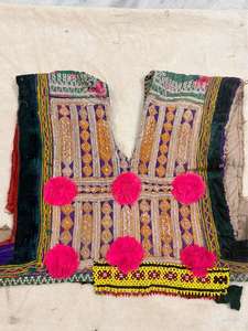 Lote de 50 Piezas de Apliques Bordados Tradicionales Banjara para Cuello de Camisa, Parches para Coser - Product Image 2