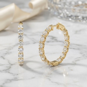 ต่างหูเพชรทรงวงรีแบบ Eternity Hoop น้ำหนักรวม 5.60 กะรัต - Product Image 1