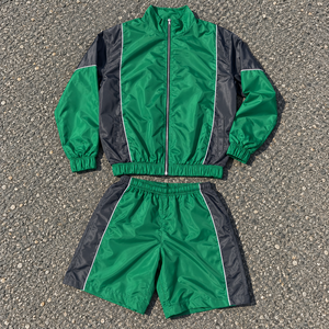 Ensemble court en nylon personnalisé, veste à fermeture éclair, short à taille élastique, détail personnalisé sur le côté, streetwear unisexe, ensemble deux pièces, vêtements personnalisés - Product Image 1