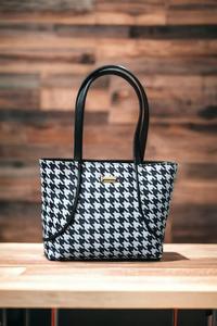 Bolso de Mano de Cuero PU al por Mayor para Mujer, Bolso Tote de Moda, Logotipo Personalizado, Fabricante OEM ODM - Product Image 4