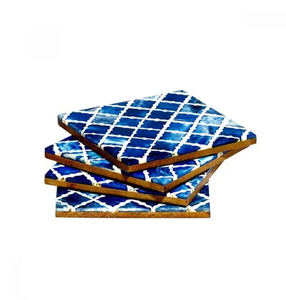 Posavasos de Resina Epoxi y Madera Ecológica de la Mejor Calidad con Diseño Floral para Decoración de Mesa de Fiesta por ArtisanVibe - Product Image 3