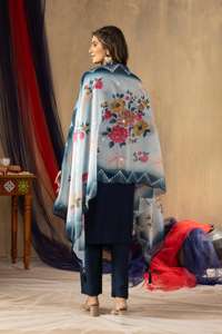 Ensemble Kurti en viscose et soie Mango bleu marine de qualité supérieure avec pantalon droit brodé à la main et dupatta à imprimé numérique Maslin - Product Image 4