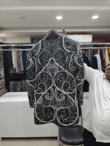 Vestes longues formelles pour femmes, ornées de perles et brodées à la main sur satin duchesse avec doublure en satin, par Zaha International - Product Image 3