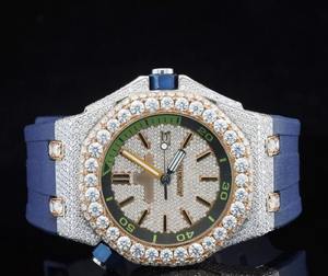 Reloj de pulsera de cuarzo de alta calidad con cristal mineral reforzado para uso diario. Disponible para la venta. - Product Image 2