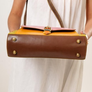 ชุดเดรสสตรีสไตล์วินเทจหนังนิ่มแท้แบบครอสบอดี้กระเป๋าถือลายนูนเลเซอร์เดี่ยวสำหรับผู้หญิง - Product Image 5