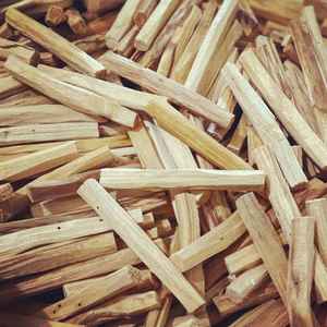 Cheap Price Eco-Friendly Organic 100% Natural Palo Santo 10cm 7-9gram Wood <b>Sticks</b> From Peru Wholesale Meditation Healing Incense - Product Image 5