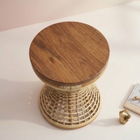Table d'appoint ronde en rotin naturel avec plateau en bois massif, style bohème moderne, petite table basse artisanale pour salon