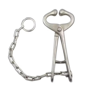 Support pour laisses de taureau pour les exploitations d'élevage modernes, les opérations de manutention du bétail et l'équipement agricole pratique - Product Image 1