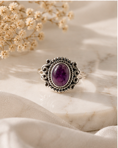 Vintage 925 <b>Silver</b> <b>Amethyst</b> <b>Ring</b> Bezel Set Oval Purple Gemstone Unisex Everyday Wear Jewelry - Product Image 4