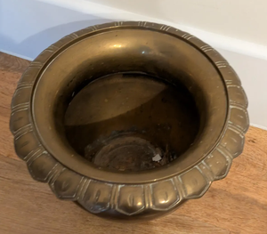 Vase à fleurs en métal doré rustique de luxe, forme d'urne décorative, pot de fleurs pour centre de table de mariage et d'événements, très demandé - Product Image 1