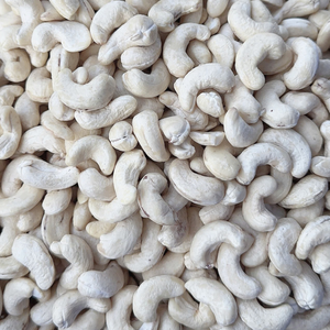 Factory Directly Organic Cashew <b>Nuts</b> Wholesale Ww450 Ww320 Good Quality Import Cashew <b>Nuts</b> From Vietnam With Custom Packaging - Product Image 1