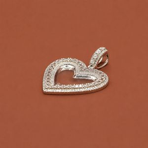 Pendentif cœur en argent 925 gravable avec diamant moissanite pour homme et femme - Product Image 2