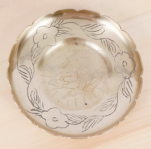 Plateau de service en aluminium argenté Offre Spéciale design de fleurs martelées plateau de service rond en métal le plus vendu produit exigeant personnalisé - Product Image 4