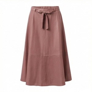 Jupe midi trapèze en similicuir PU pour femme, taille élastique, détail nœud, couleur unie, style minimaliste, toutes saisons - Product Image 1