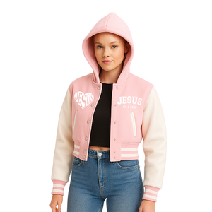 Blouson universitaire court pour femme avec imprimé cœur « Jesus Is King » – Bomber rose et blanc à capuche pour le streetwear Faith - Product Image 4