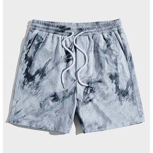 Pantalones cortos tie-dye de corte relajado para hombre, tela gris transpirable con cintura ajustable con cordón - Product Image 5