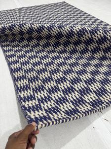 Tapis d'intérieur géométrique fait main en jute et coton bleu naturel tissé à la main pour salon et chambre - Product Image 3
