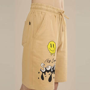 กางเกงขาสั้นผู้ชายสีเบจ ผ้าโพลีเอสเตอร์ 100% สไตล์สตรีทลำลอง เอวยางยืด ระบายอากาศ แห้งเร็ว เป็นมิตรกับสิ่งแวดล้อม น้ำหนัก 180 กรัม เหมาะสำหรับฤดูร้อน - Product Image 6