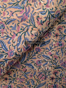Tissu en coton floral fait main de Jaipur, teint naturellement, imprimé à la main, textile pour vêtements et décoration intérieure - Product Image 4