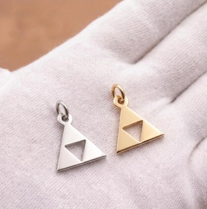Pendentif triangle géométrique minimaliste en argent sterling 925 massif, plaqué or, collier avec breloque triangle, bijoux géométriques modernes - Product Image 3