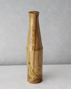 Vase en bois de hêtre massif, hauteur douze pouces, forme tubulaire, finition laque, petit accent décoratif en bois, intérieur moderne et minimaliste - Product Image 3