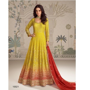 ชุดเดรส Anarkali ผ้าจอร์เจตต์เนื้อหนาคุณภาพดีเยี่ยม ประดับด้วยงานปักเลื่อมและเพชร Swarovski สำหรับผู้หญิง ใช้ในงานต้อนรับ - Product Image 1