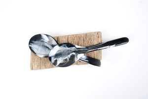 Decorative serving spoons in a set of <b>2</b>, <b>black</b> and <b>white</b> marbled - Product Image 2
