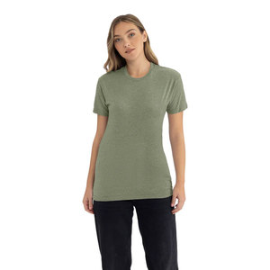 เสื้อยืดเปล่าสีเขียวมะกอก รุ่น Level 6210 สำหรับทุกเพศ ผลิตจากผ้าฝ้าย 100% เนื้อผ้าพรีเมียม ระบายอากาศได้ดี เป็นมิตรต่อสิ่งแวดล้อม เหมาะสำหรับเสื้อผ้าแบรนด์ส่วนตัว - Product Image 4