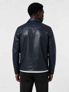 Chaqueta de cuero cómoda hecha con materiales de primera calidad para un estilo moderno, calidad duradera y uso diario. - Product Image 2