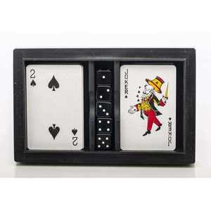 Boîte de rangement rectangulaire minimaliste en résine gravée pour cartes de poker, avec symboles de jeu gravés, design classique pour l'organisation des jeux - Product Image 3