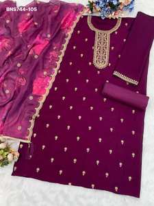 Fournisseur indien de tissus pour salwar-kameez de qualité supérieure, en soie Vichitra avec fil de viscose et broderies, idéal pour les tenues de festival. - Product Image 5