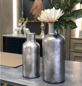 Modern Metal Flower Vase Handmade Decorative <b>Container</b> For Living Room Bedroom Office And Restaurant Interior - Product Image 1