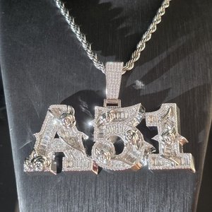 Collier Pendentif Personnalisé avec Initiales Serties de Diamants Moissanite, Style Hip Hop Bling, Bijou Lettre pour Homme - Product Image 2