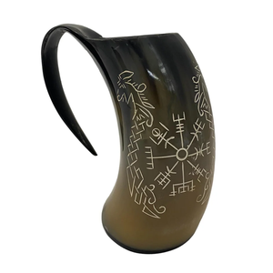 Ensemble de 2 mugs en corne naturelle Viking, écologiques et faits à la main, pour boire de la bière, du vin ou du mead lors de fêtes - Product Image 1
