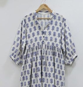 Robe Tunique Midi Simple Faite à la Main en Coton 100% Respirant à Imprimé Floral Artisanal pour Femme avec Taille Naturelle |   Qualité d'exportation - Product Image 2