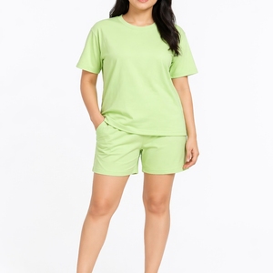 Ensemble t-shirt et short pour femme, décontracté, deux pièces, vêtements de détente d'été, tissu doux et confortable, respirant et léger - Product Image 1