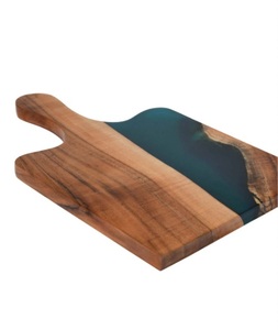 Planche à découper de cuisine robuste en bois et résine, de qualité supérieure et écologique, pour un usage quotidien et la présentation des aliments - Product Image 3