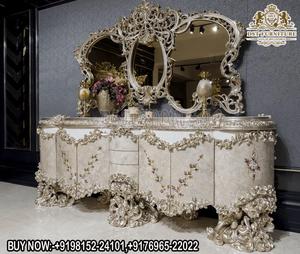 Juego de tocador de estilo victoriano con hojas doradas talladas para dormitorio, mesa de tocador de madera hecha a mano más vendida con espejo y taburete, EE. UU. - Product Image 6