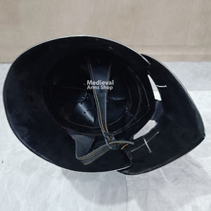 Casco Barbuta Hecho a Mano con Acabado Plateado, Armadura de Caballero de Acero Suave para Reenactaciones, Exhibición Histórica y Decoración del Hogar - Product Image 5