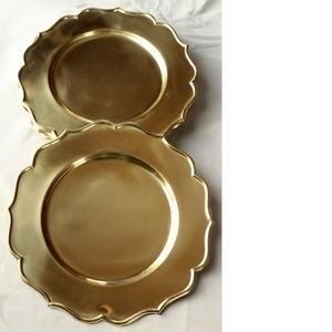 Assiettes de Présentation en Laiton Artisanales Personnalisées à Prix Bas, Dorées, pour Mariages et Fêtes, Plateaux et Plats de Service Alimentaire - Product Image 4
