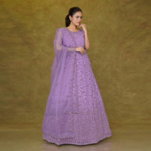 Robe vintage luxueuse brodée en filet avec ourlet orné, drapé transparent élégant, silhouette raffinée pour occasions spéciales, estivale et naturelle - Product Image 1