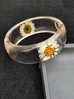 Bracelet jonc papillon en résine artistique moderne, bijou haut de gamme, cadeau élégant pour femme, accessoires de mode