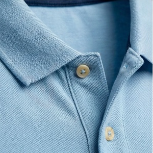 Polo à manches courtes bleu clair pour homme avec poche, décontracté, respirant, en piqué, coupe classique, design uni - Product Image 4