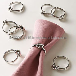 Servilletero de metal con diseño de cuentas hecho a mano de lujo para decoración de eventos glamorosos con apariencia de mesa de comedor elegante y brillante - Product Image 1