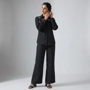 Conjunto de Camisa Negra Bordada y Pantalones Anchos para Mujer, Top de Manga Larga con Cuello y Diseño Floral, Elegante y Casual para Oficina - Product Image 3